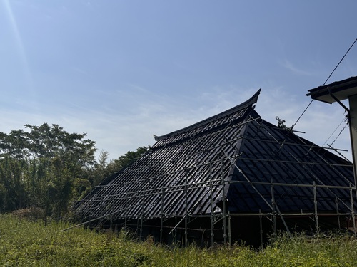 茅葺き屋根塗装　完成2